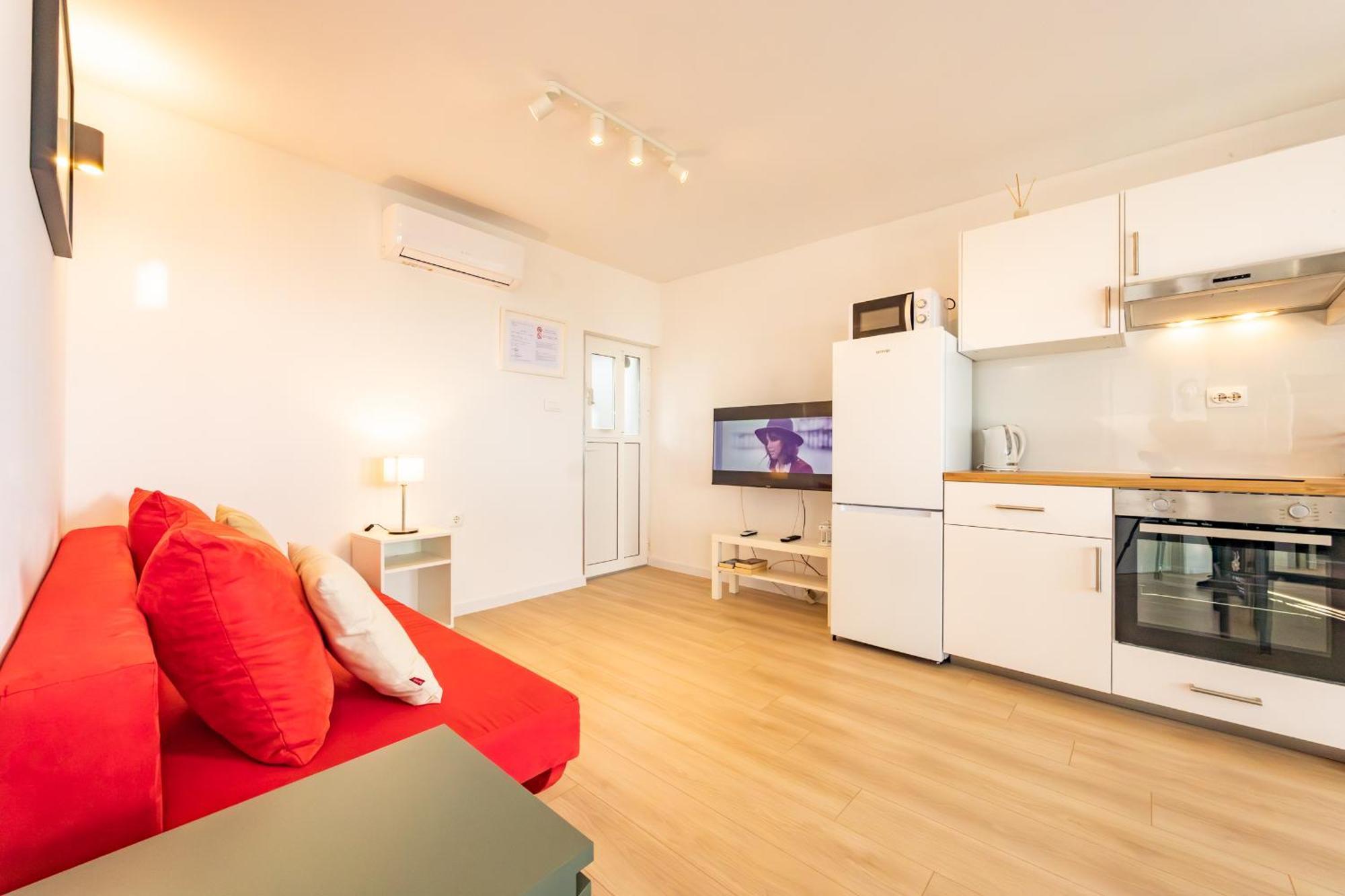 Apartments Krzanic Podgora Bagian luar foto