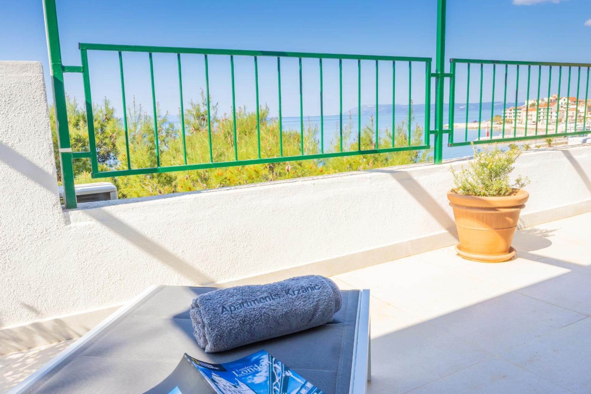 Apartments Krzanic Podgora Bagian luar foto